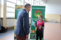 02_wrczęnie pucharu za IV miejsce dla Zdun