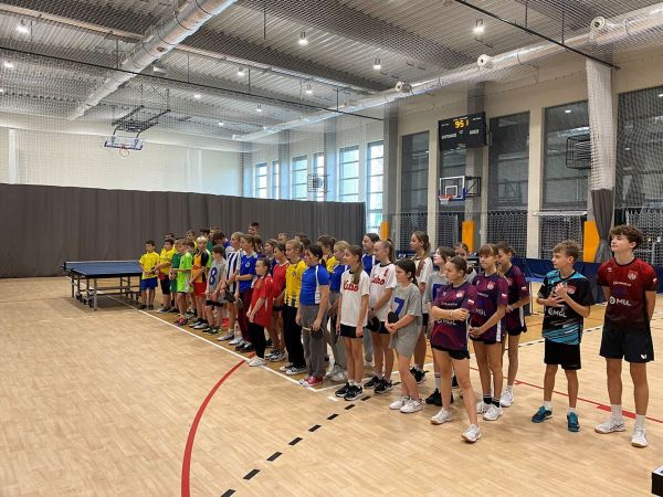 Fotogaleria - Komunikat końcowy Półfinału Wojewódzkiego Igrzysk Dzieci i Młodzieży Szkolnej w tenisie stołowym dziewcząt i...