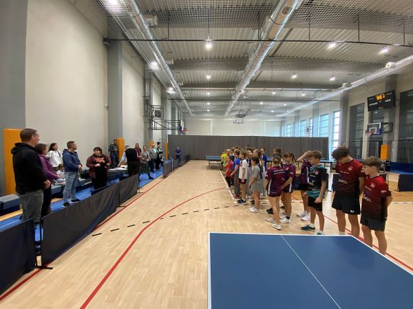 Fotogaleria - Komunikat końcowy Półfinału Wojewódzkiego Igrzysk Dzieci i Młodzieży Szkolnej w tenisie stołowym dziewcząt i...