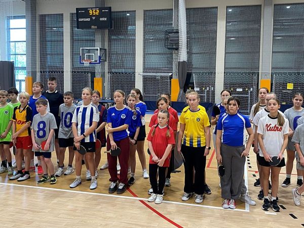 Fotogaleria - Komunikat końcowy Półfinału Wojewódzkiego Igrzysk Dzieci i Młodzieży Szkolnej w tenisie stołowym dziewcząt i...